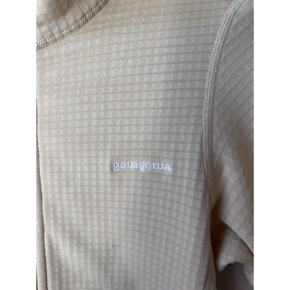 Patagonia R1  Full Zip Jacket Yellow Women’s Size Extra Small XS Outdoors - Picture 4 of 8